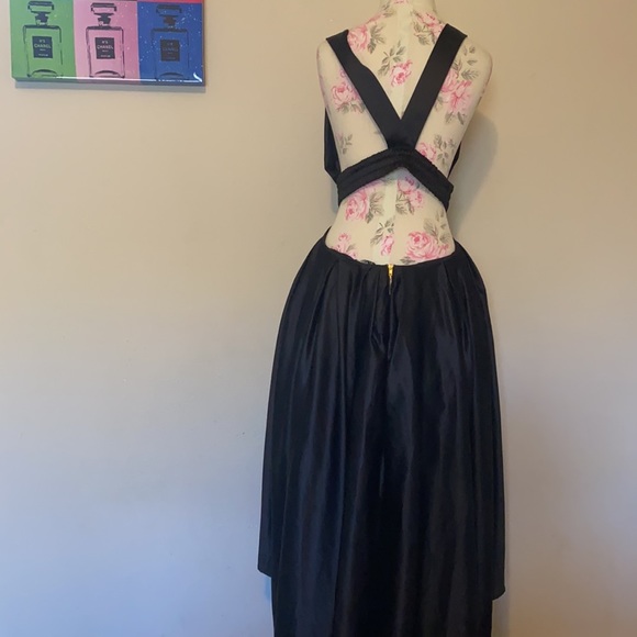 Long gown - Picture 2 of 3